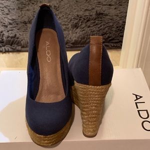 Espadrille platform shoes
